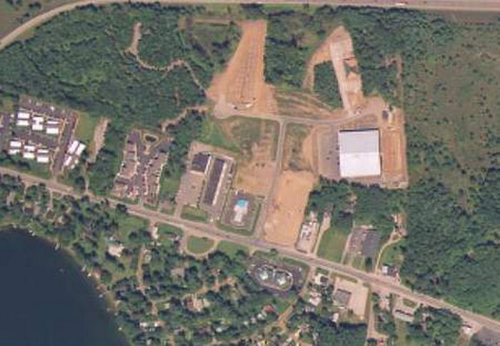 Lakes Drive-In Theatre - Historical Aerial